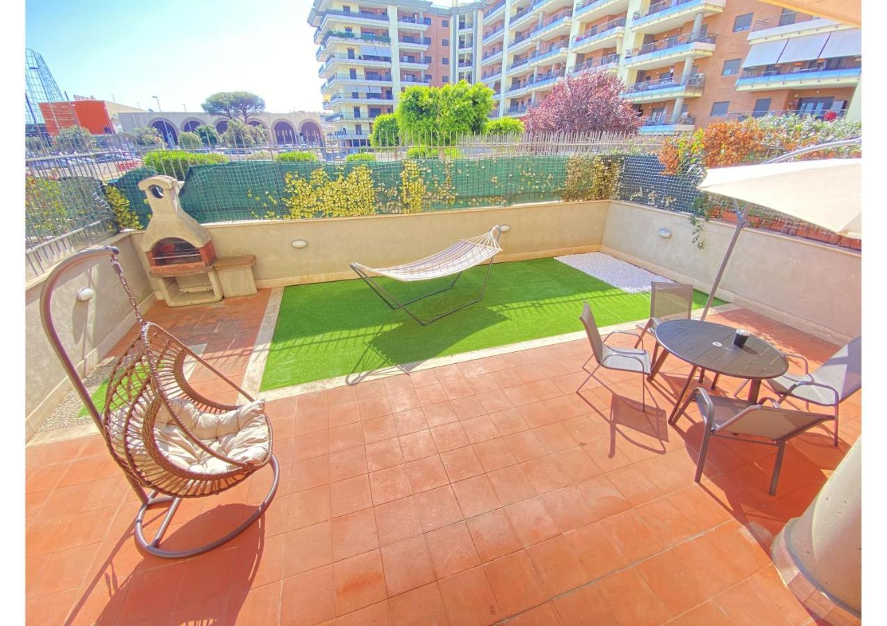 Sun Nest Apartment - Terrace & Garage Ф'юмічіно Екстер'єр фото