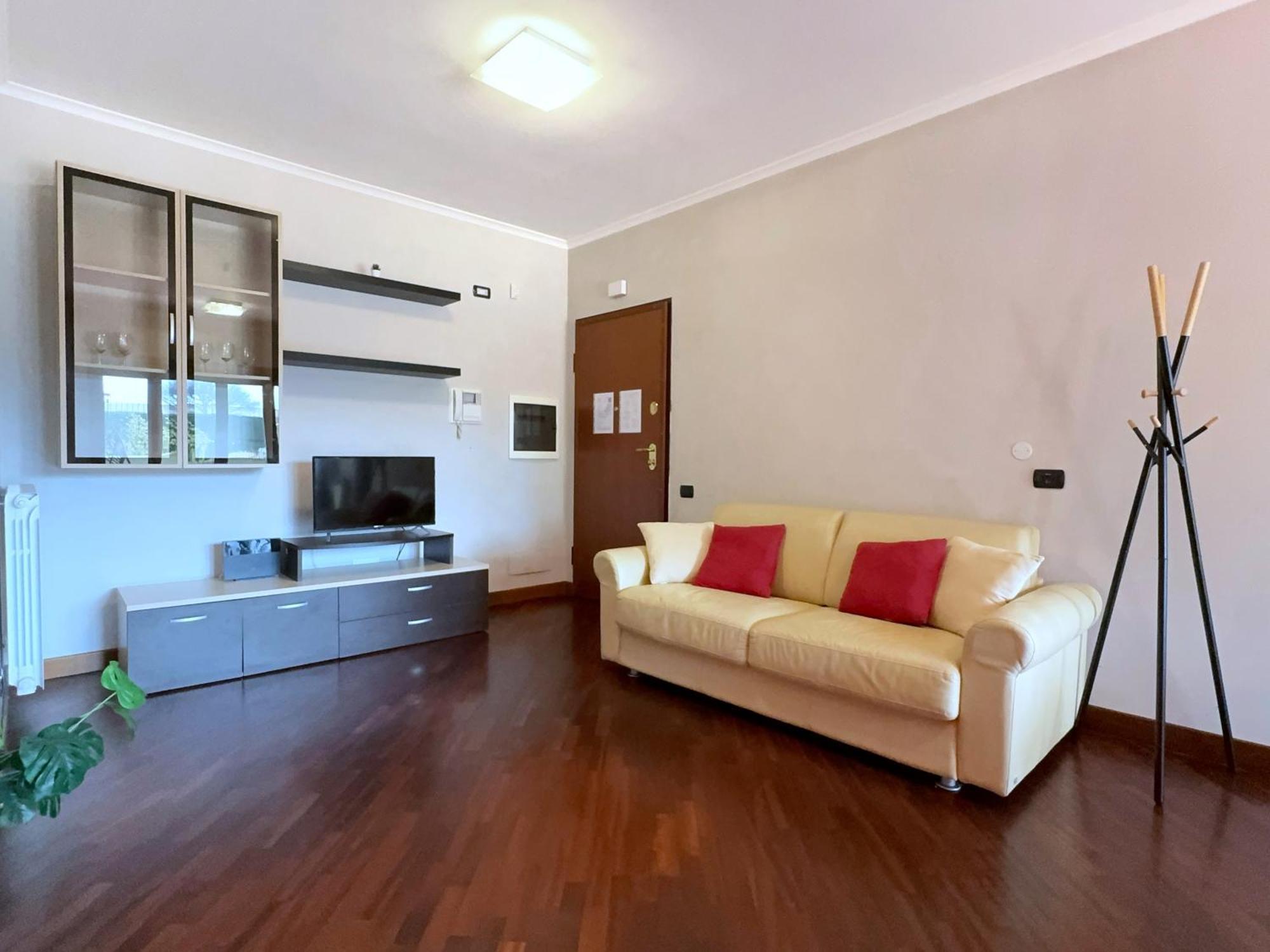 Sun Nest Apartment - Terrace & Garage Ф'юмічіно Екстер'єр фото